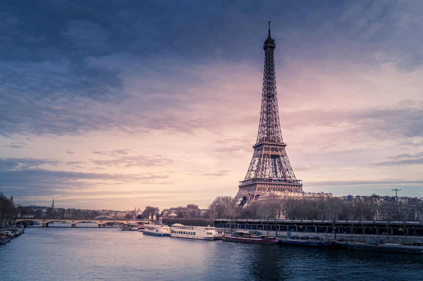Rive Noire Paris